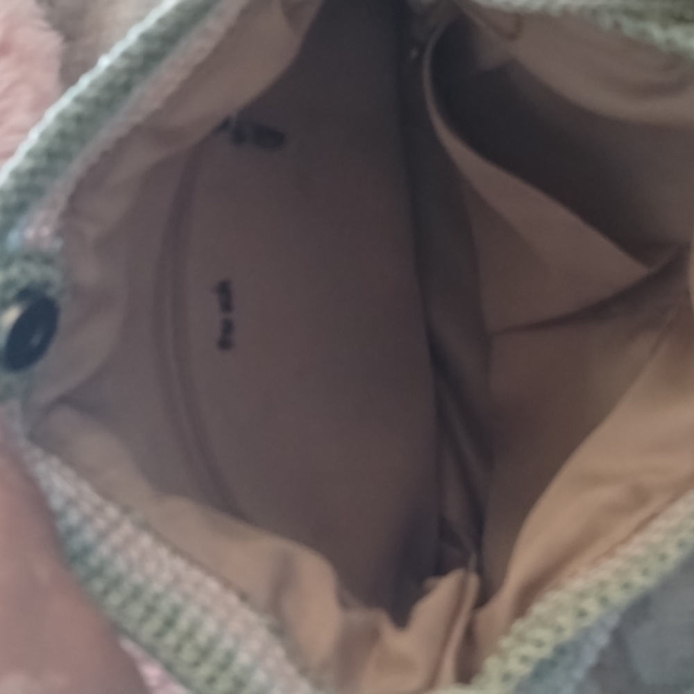 Purse - Picture 2 of 3